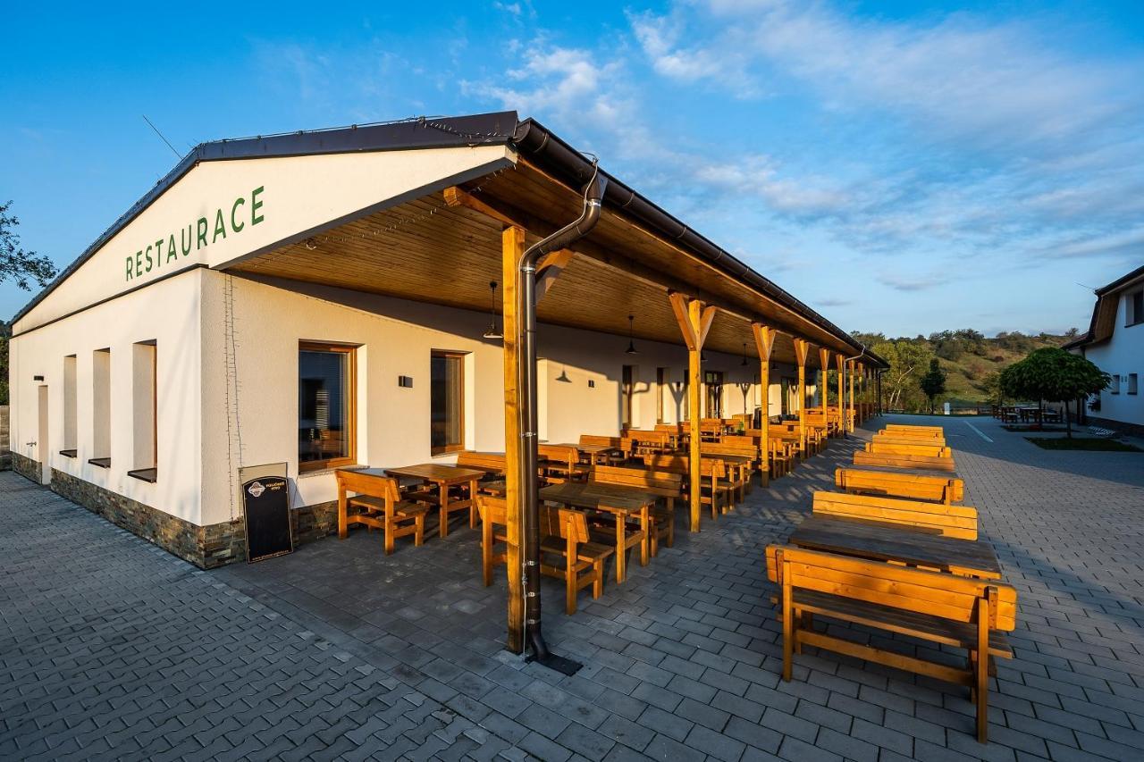 Hotel Na Zelenem Statku Rasovice  Exterior foto